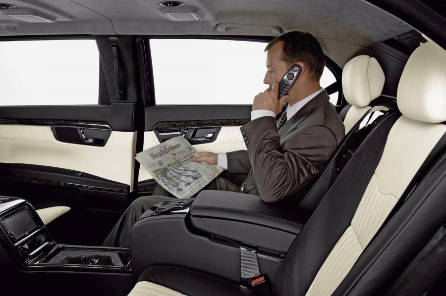Интерьер Mercedes-Benz S600 Pullman Guard 2008 года  (фото 15 из 25)